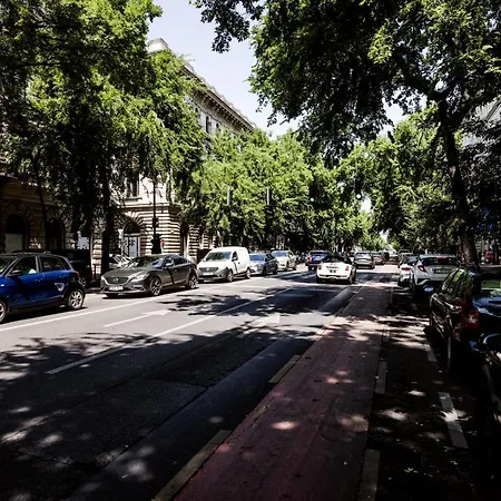 Andrassy 13 Center