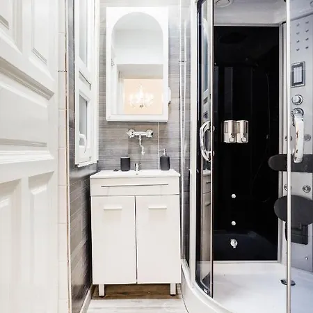 Apartment Andrassy 13 Center Budapest